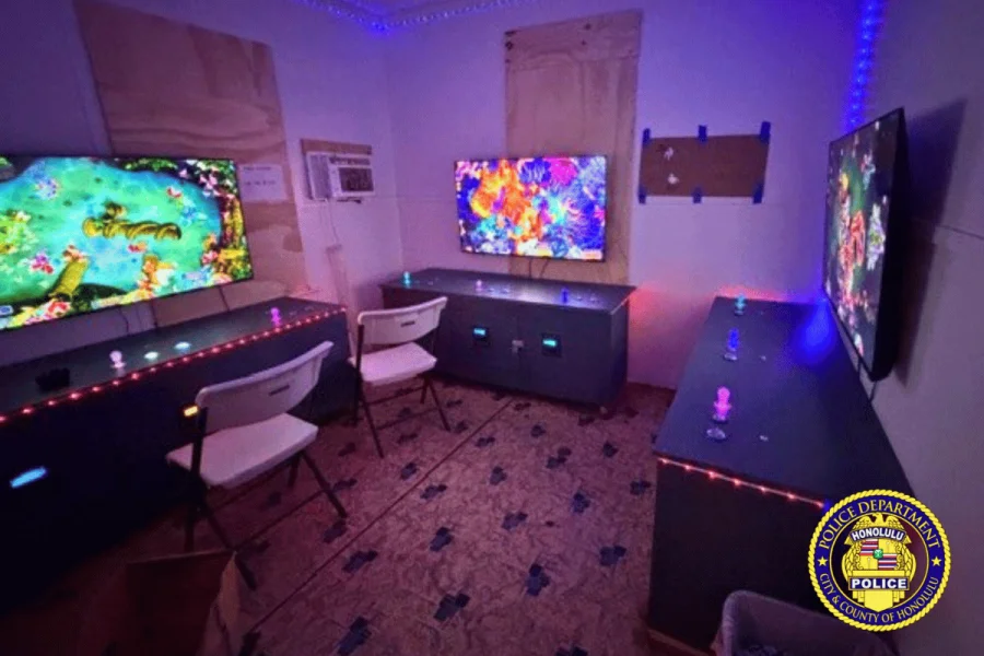Honolulu police raid Wahiawa gambling room seize machines and cash
