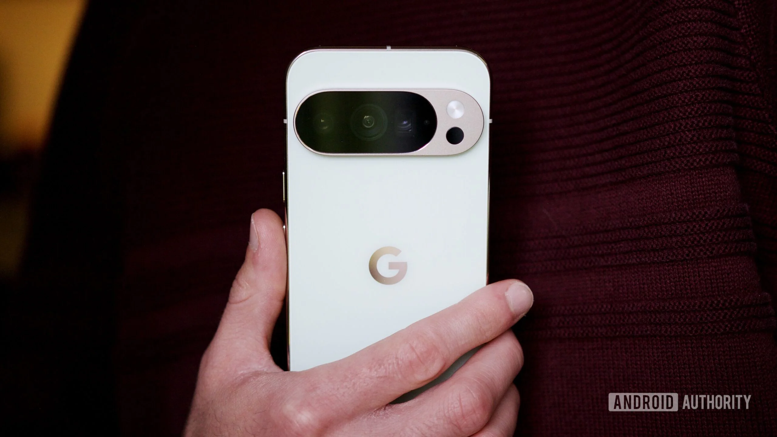 Flickering Pixel 10 Pro display glitch is driving users absolutely crazy, and it’s hard to unsee